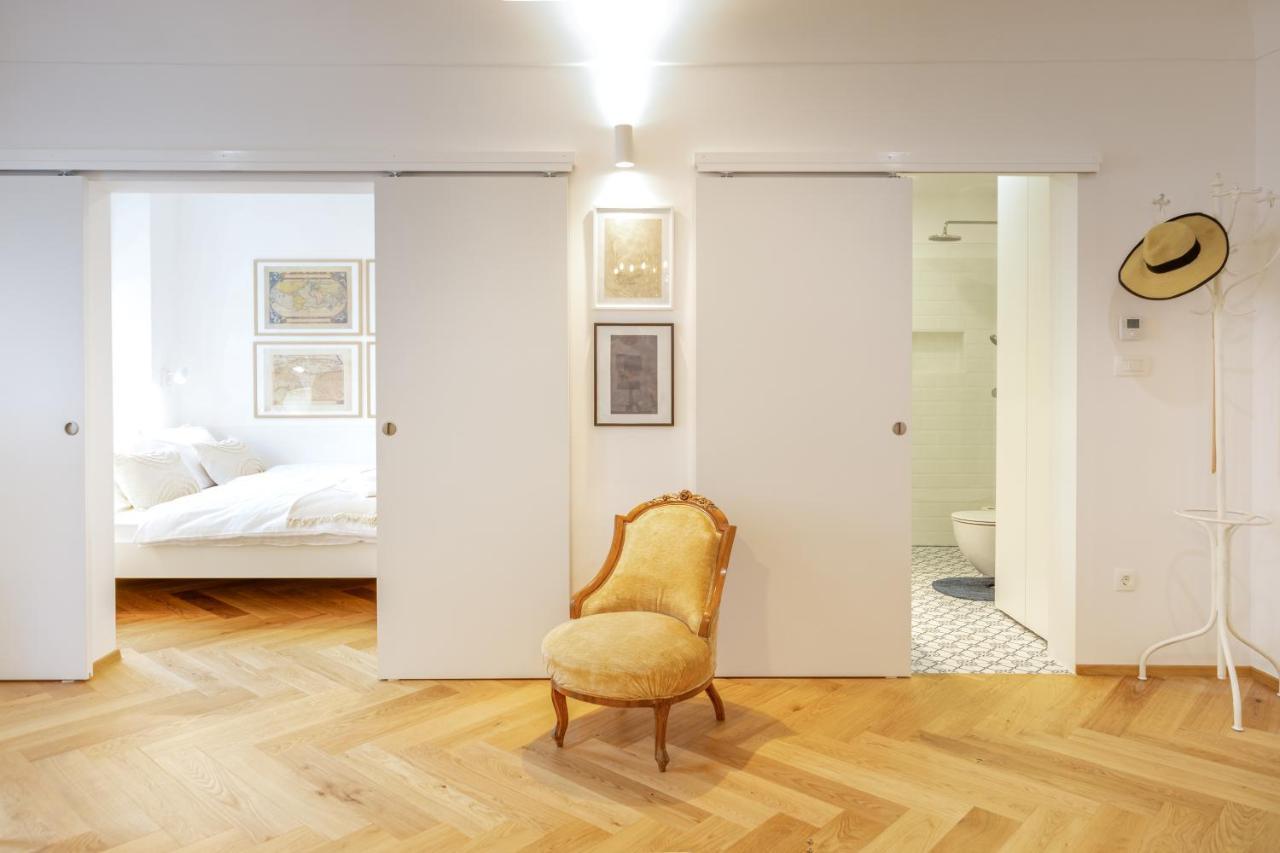 Stylish Apartment In Historical Center Ljubljana Luaran gambar